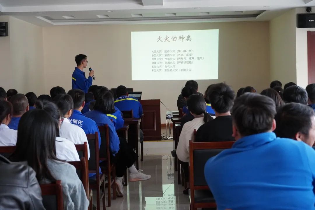 <a href=http://www.zfojg.cn target=_blank class=infotextkey><a href=http://www.zfojg.cn target=_blank class=infotextkey>雙良</a>環(huán)境</a>“119”消防日主題活動(dòng)圓滿結(jié)束！